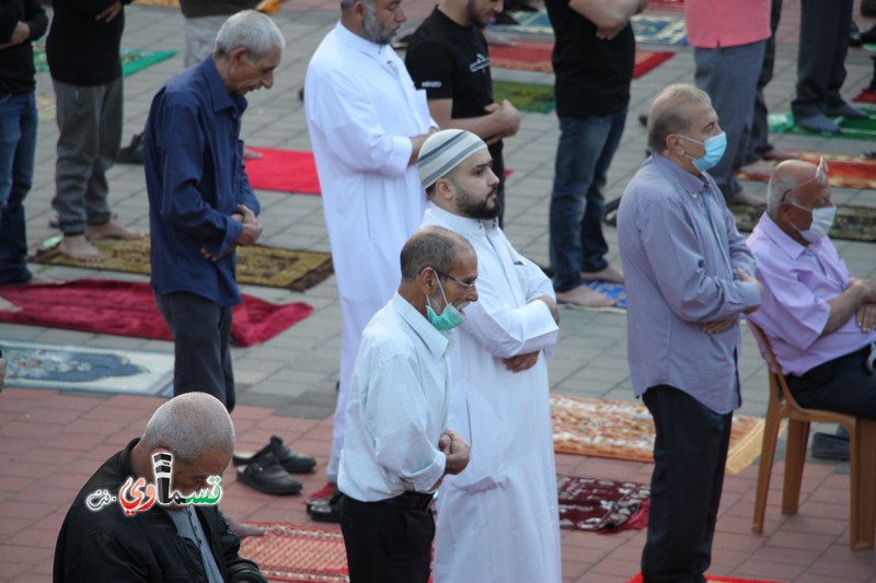 فيديو: شعائر  صلاة  وخطبة عيد الفطر  من مسجد صلاح الدين والشيخ اشرف عيسى يؤكد : حال مجتمعنا لا يُبشر بخير ... العنف والجريمة احتلا عقول شبابنا لبعدهم عن دينهم       